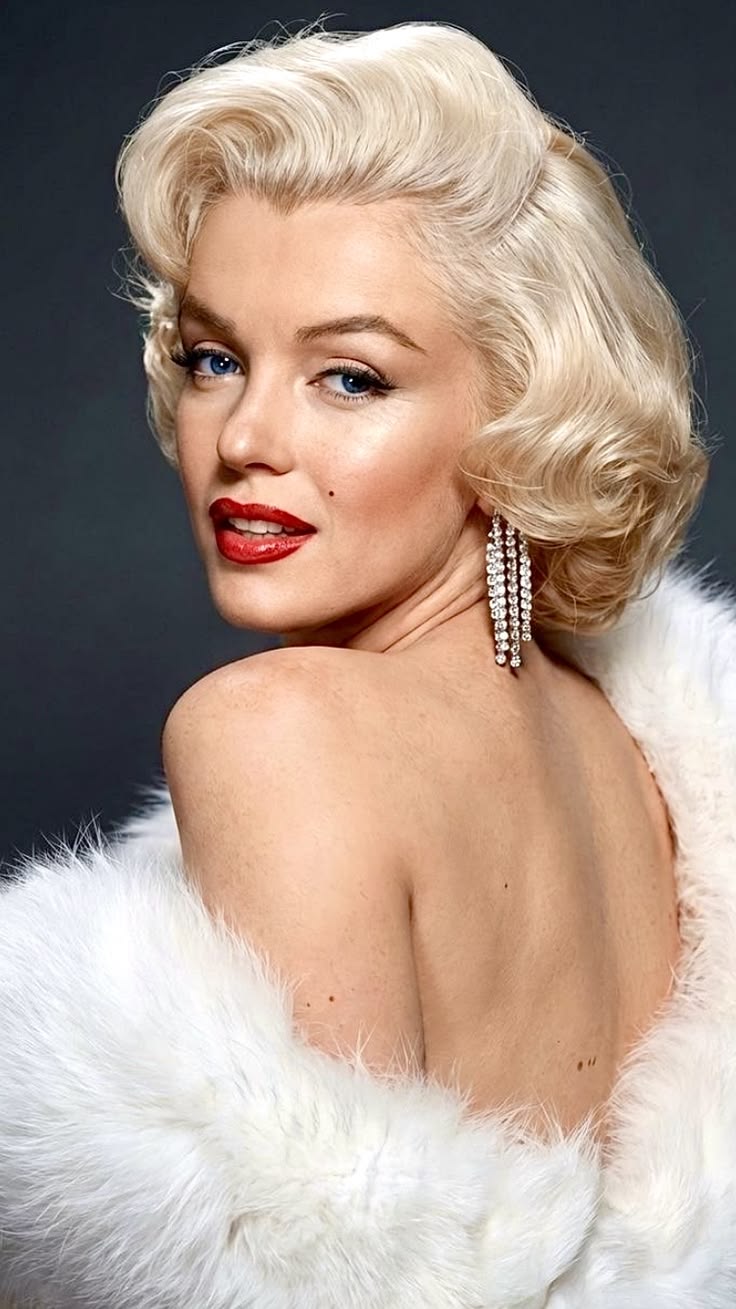 Hollywood Glamour in White - Celebrities metal wall art plate